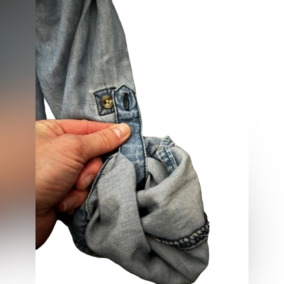 Anthropologie Thread & Supply Chambray Button Down Shirt Medium - Picture 7 of 11